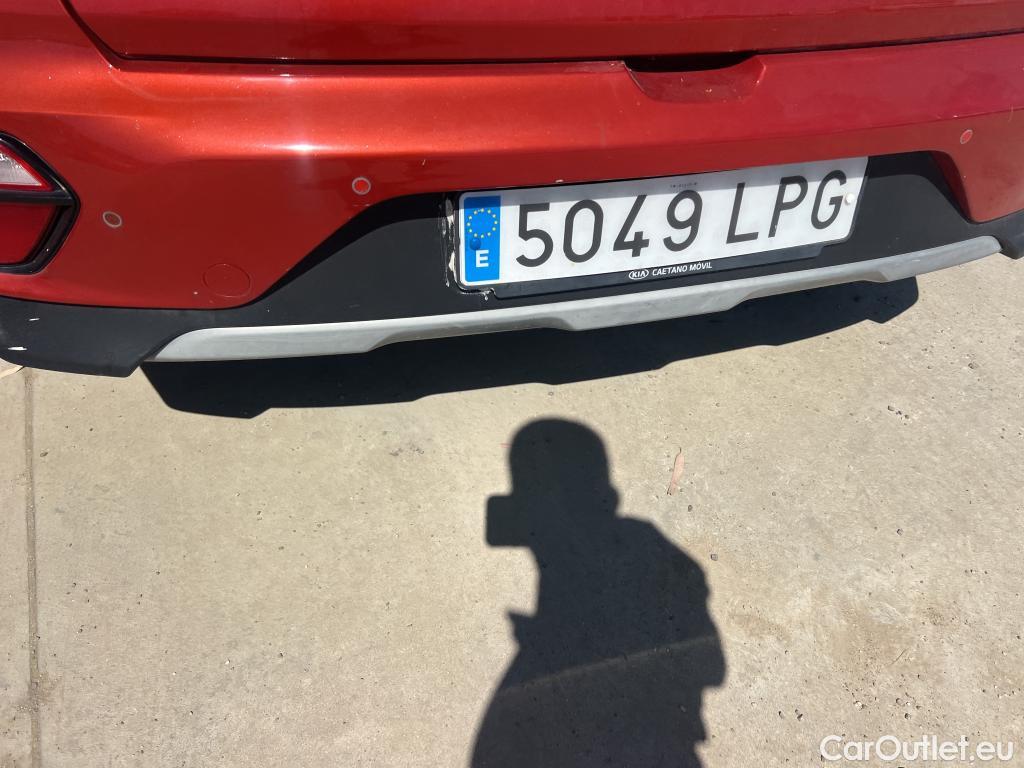  KIA  Niro KIA  / 2019 / 5P / crossover 1.6 GDi HEV 104kW (141CV) Drive #8