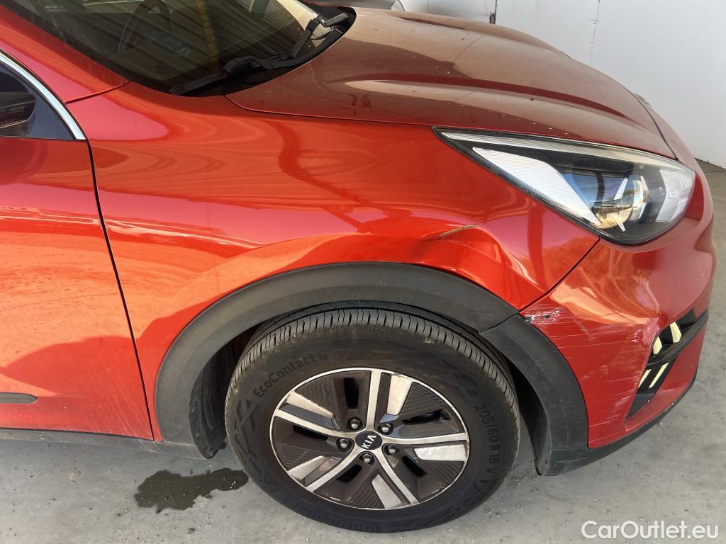  KIA  Niro KIA  / 2019 / 5P / crossover 1.6 GDi HEV 104kW (141CV) Drive #1