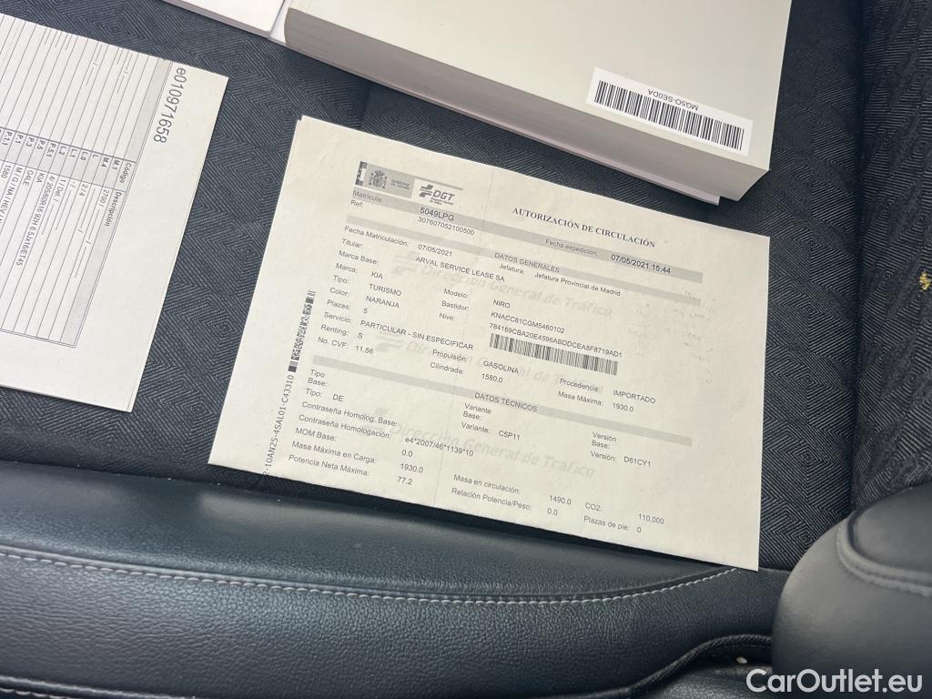  KIA  Niro KIA  / 2019 / 5P / crossover 1.6 GDi HEV 104kW (141CV) Drive #19