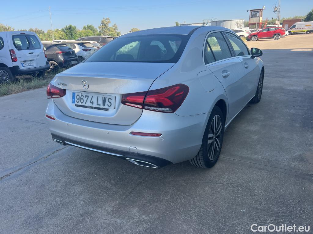  Mercedes  A-Klasse MERCEDES-BENZ Clase A / 2018 / 4P / sedán Sedán A 250 e #13