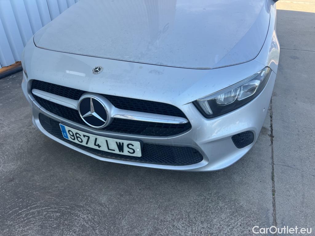  Mercedes  A-Klasse MERCEDES-BENZ Clase A / 2018 / 4P / sedán Sedán A 250 e #10