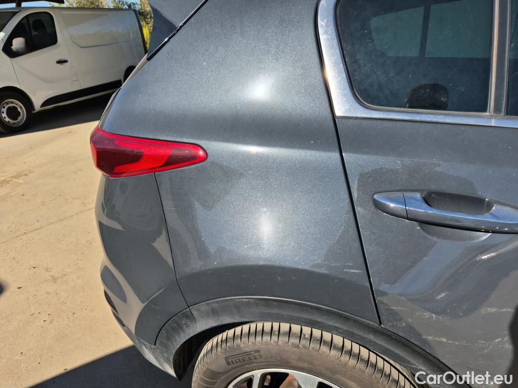  KIA  Sportage KIA  1.6MHEV Drive 100kW(136CV) 4x2(Crist Tintados)(CX) #27