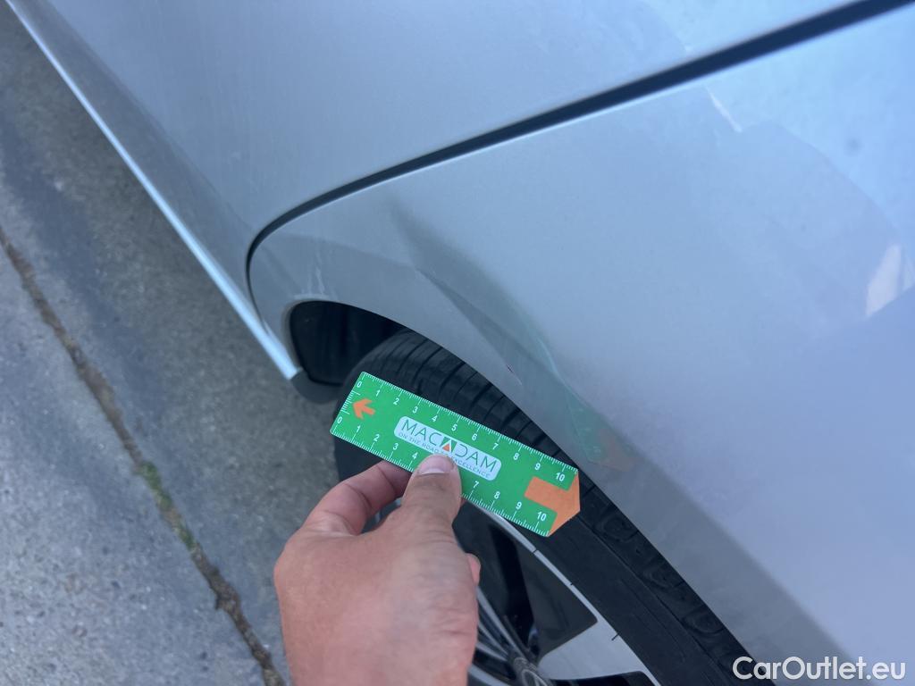  Mercedes  A-Klasse MERCEDES-BENZ Clase A / 2018 / 4P / sedán Sedán A 250 e #2