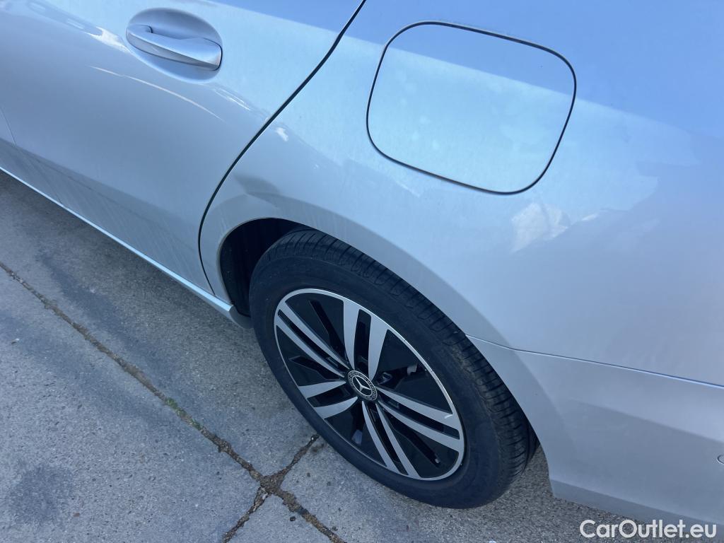  Mercedes  A-Klasse MERCEDES-BENZ Clase A / 2018 / 4P / sedán Sedán A 250 e #1