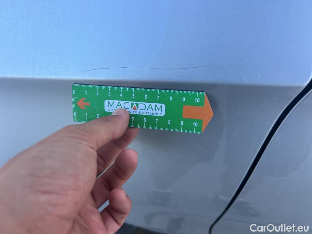  Mercedes  A-Klasse MERCEDES-BENZ Clase A / 2018 / 4P / sedán Sedán A 250 e #6