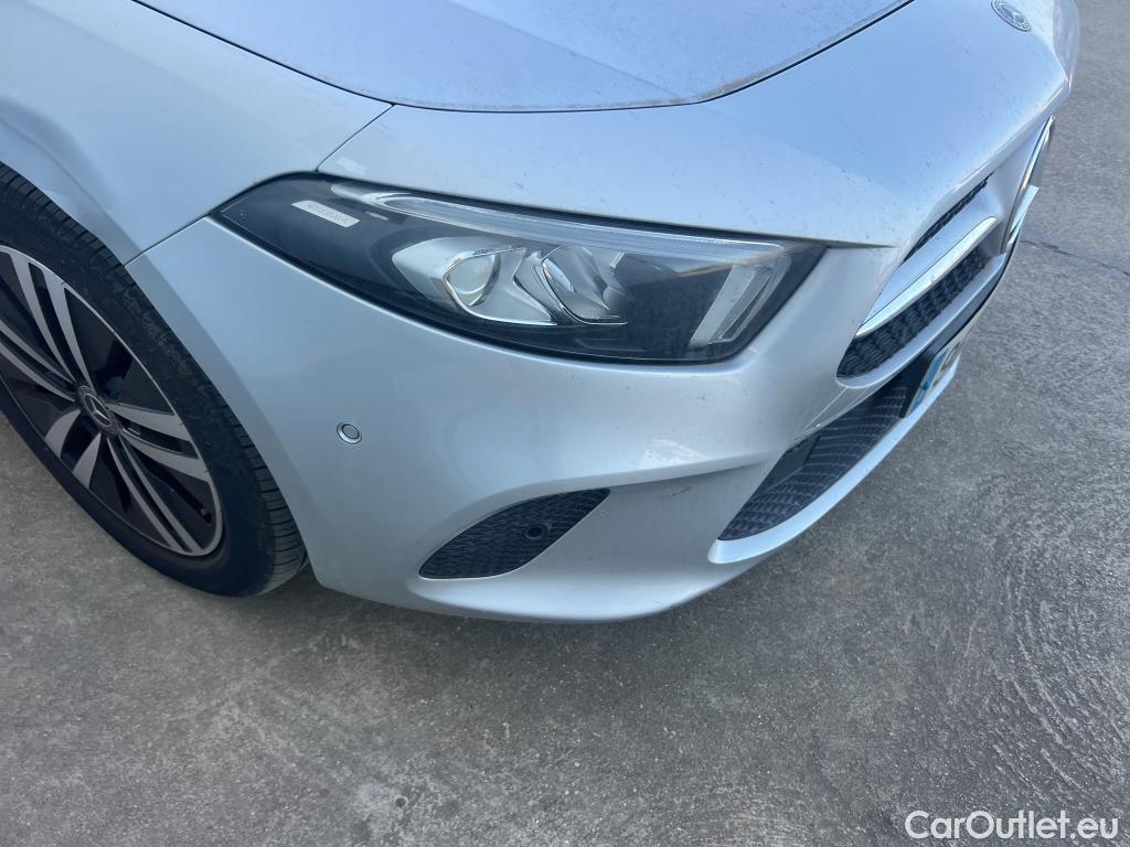  Mercedes  A-Klasse MERCEDES-BENZ Clase A / 2018 / 4P / sedán Sedán A 250 e #12