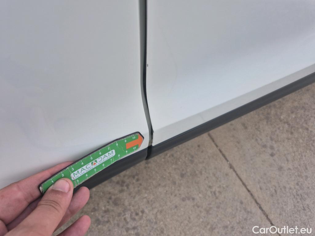  Nissan  Qashqai NISSAN  / 2017 / 5P / todoterreno DIG-T 103 kW (140 CV) E6D ACENTA (AC) #13