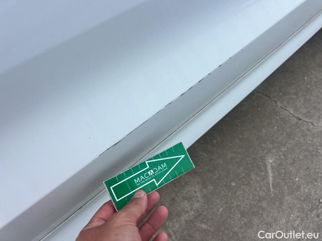  Volvo  XC60 VOLVO  / 2017 / 5P / todoterreno 2.0 B4 D AWD Momentum Pro Auto #6