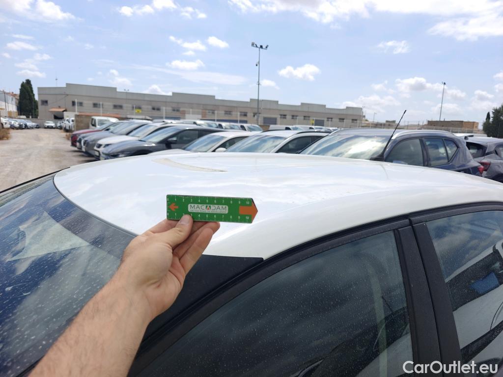  Citroen  C3 CITROEN  / 2016 / 5P / berlina con portón BlueHDi 73KW (100CV) S&S FEEL #11