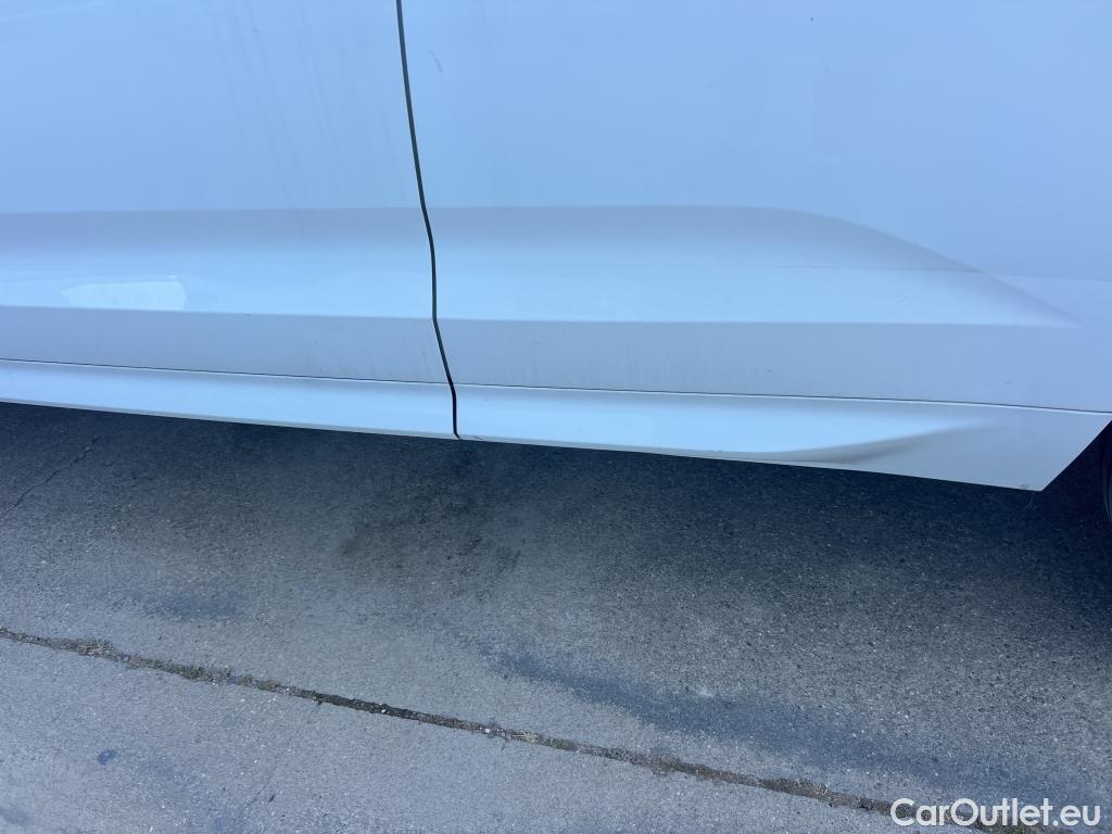  Volvo  XC60 VOLVO  / 2017 / 5P / todoterreno 2.0 B4 D AWD Momentum Pro Auto #7