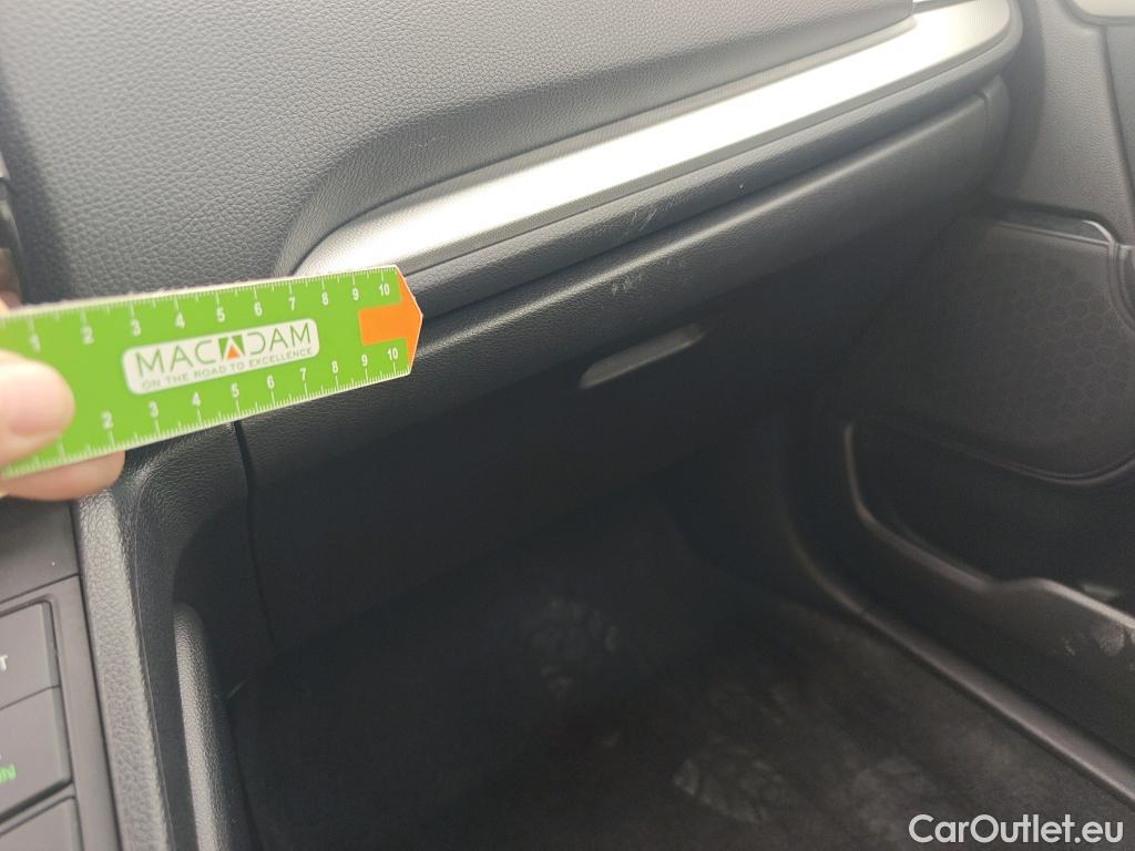  Honda  CR-V HONDA  / 2018 / 5P / todoterreno 2.0 i-MMD 4x2 ELEGANCE NAVI #16