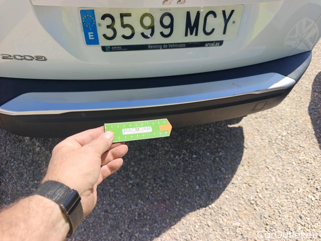  Peugeot  2008 PEUGEOT  / 2019 / 5P / todoterreno Active Pack Puretech 100 S&S BVM6 #17