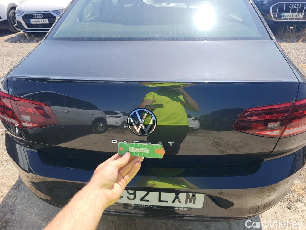  Volkswagen  Passat VOLKSWAGEN  / 2019 / 4P / sedán Business 1.5 TSI 110kW (150CV) #1