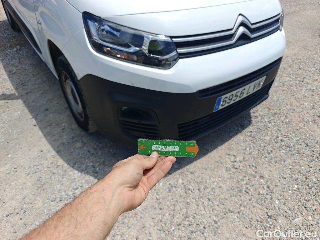  Citroen  Berlingo CITROEN  / 2018 / 4P / furgón derivado de turismo Talla M BlueHDi 100 CLUB #29