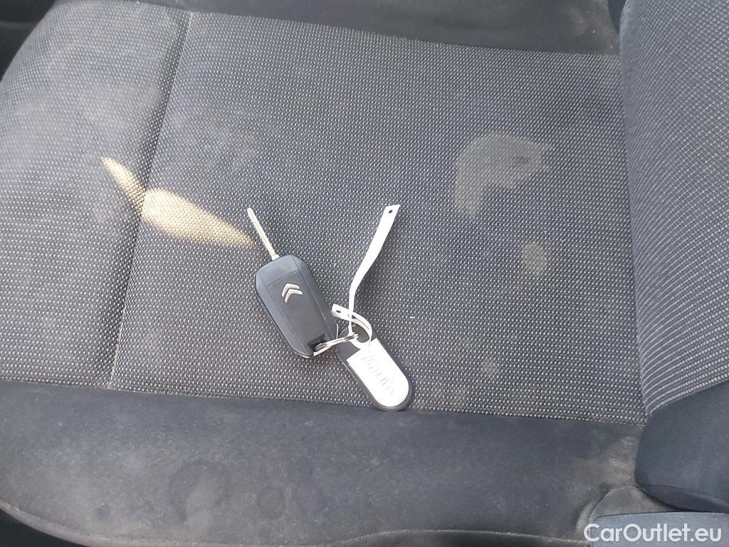  Citroen  Berlingo CITROEN  / 2018 / 4P / combi Talla M BlueHDi 100 S&S LIVE PACK BUSINE #4