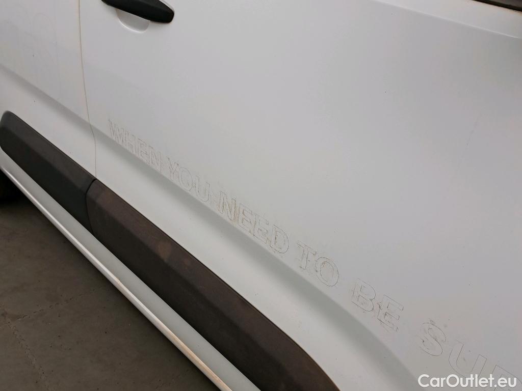  Citroen  Berlingo CITROEN  / 2018 / 3P / furgón derivado de turismo Talla M BlueHDi 100 CONTROL #5