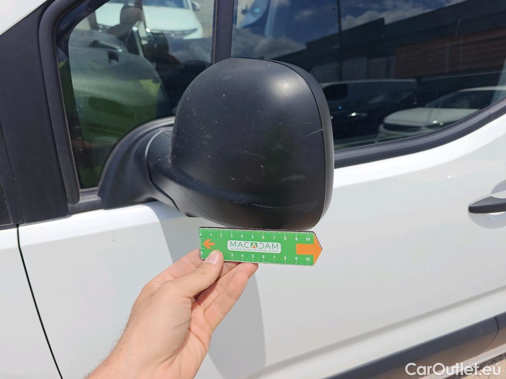  Citroen  Berlingo CITROEN  / 2018 / 4P / furgón derivado de turismo Talla M BlueHDi 100 CLUB #63