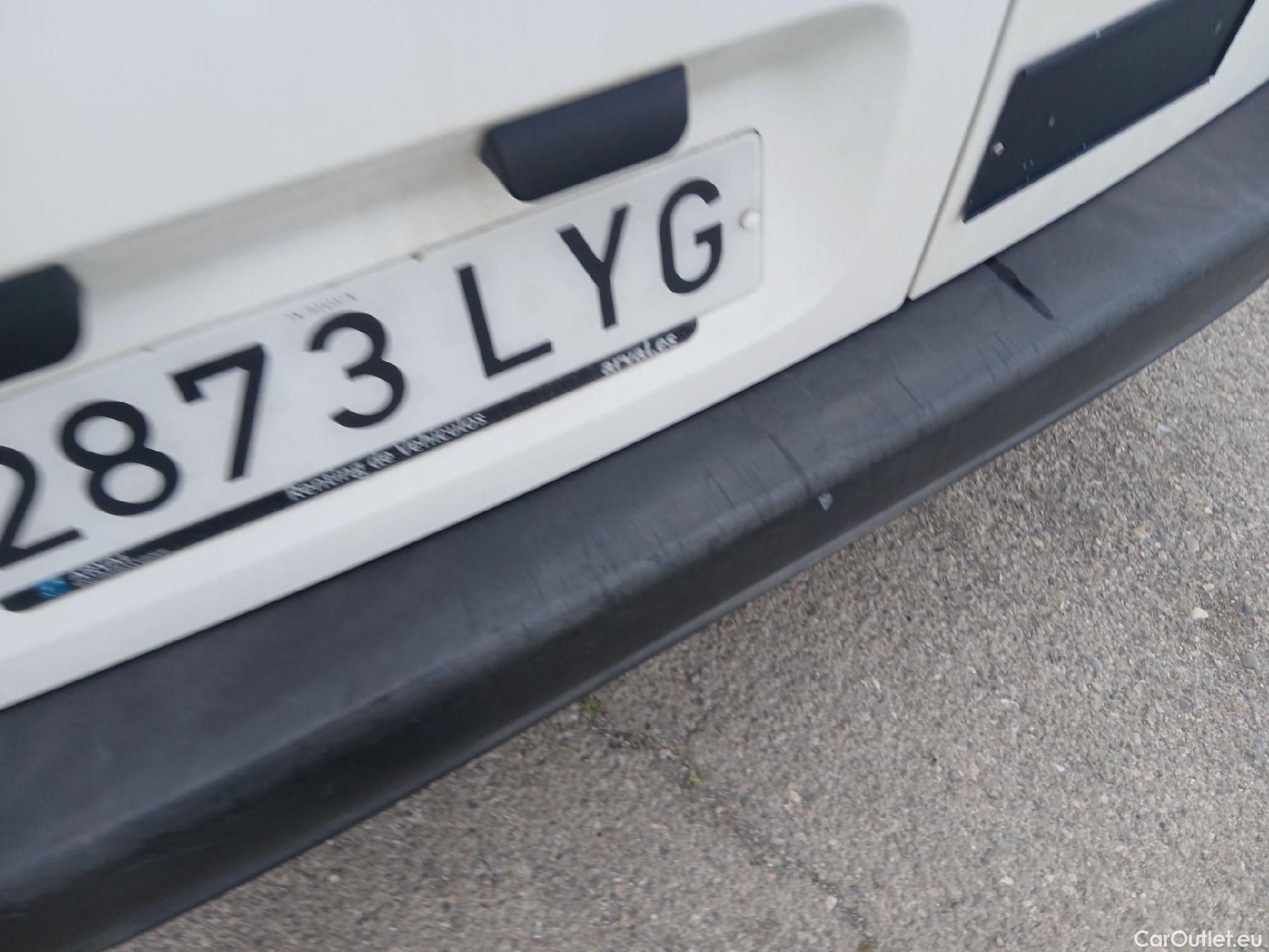  Citroen  Berlingo CITROEN  / 2018 / 3P / furgón derivado de turismo Talla M BlueHDi 100 CONTROL #12