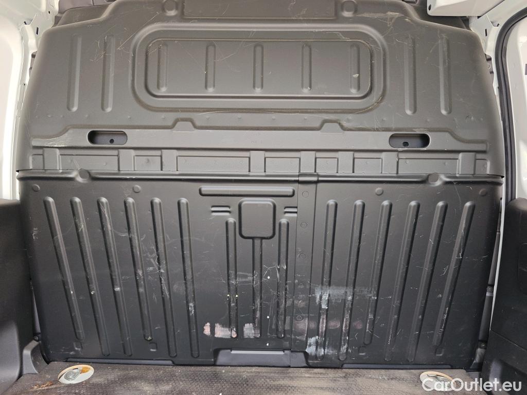  Citroen  Berlingo CITROEN  / 2018 / 4P / furgón derivado de turismo Talla M BlueHDi 100 CLUB #41