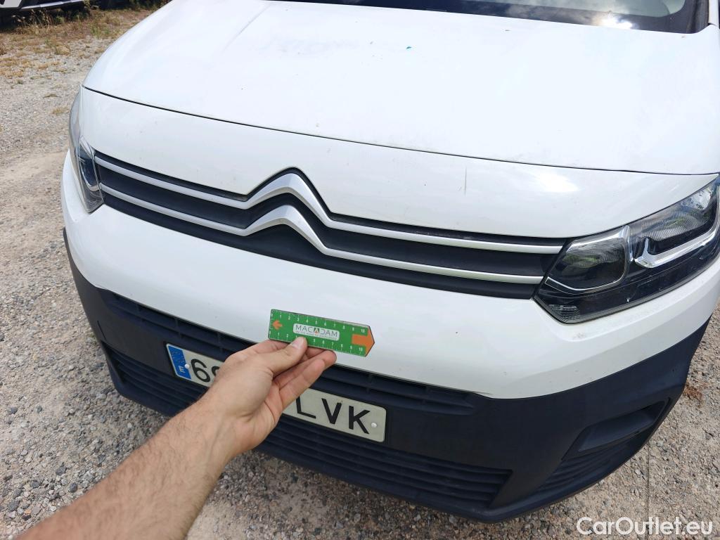  Citroen  Berlingo CITROEN  / 2018 / 4P / furgón derivado de turismo Talla M BlueHDi 100 CLUB #54