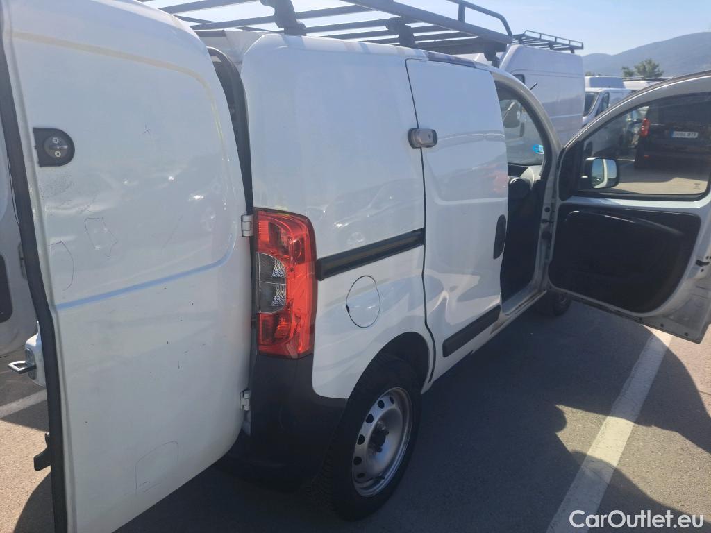  Fiat  Fiorino FIAT  / 2016 / 3P / furgón derivado de turismo Cargo Base 1.4 Natural Power 51kW (70CV) #19