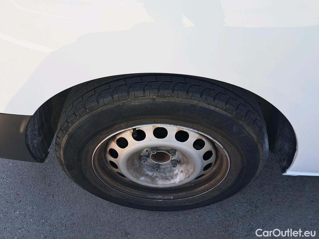  Opel  Vivaro OPEL  1.5 Diésel 100 CV M Std Express  #31