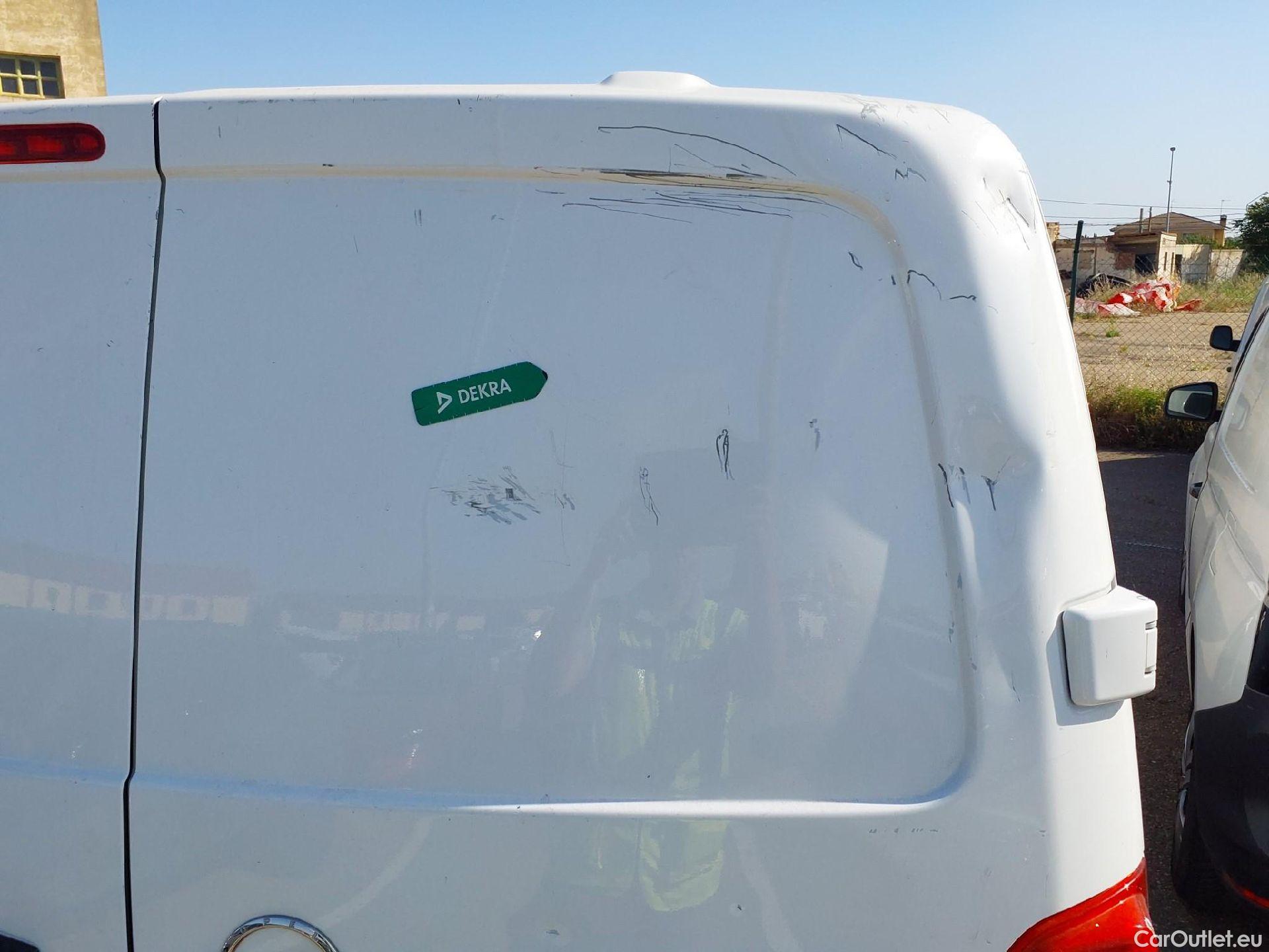  Opel  Vivaro OPEL  / 2019 / 4P / furgón 1.5 Diésel 74kW (100CV) M Std Express #17