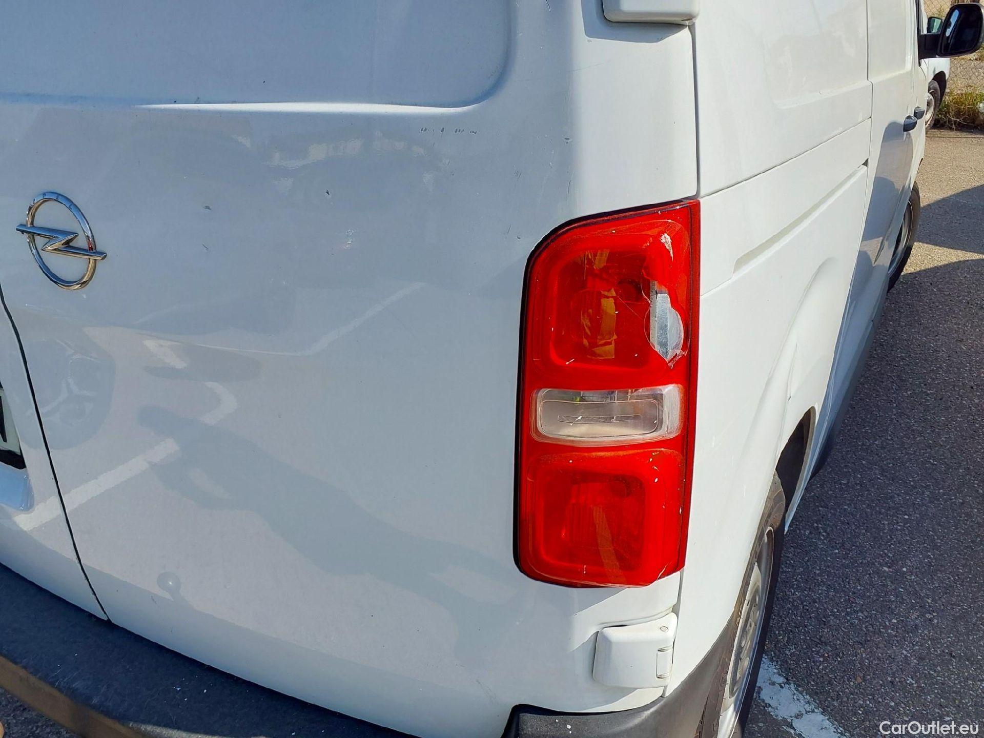  Opel  Vivaro OPEL  / 2019 / 4P / furgón 1.5 Diésel 74kW (100CV) M Std Express #21