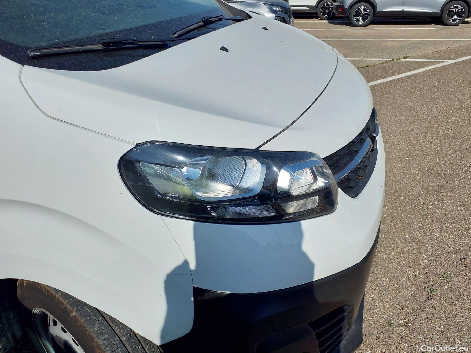  Opel  Vivaro OPEL  / 2019 / 4P / furgón 1.5 Diésel 74kW (100CV) M Std Express #37
