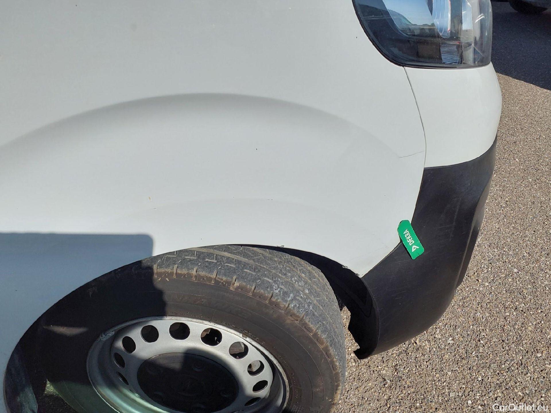  Opel  Vivaro OPEL  / 2019 / 4P / furgón 1.5 Diésel 74kW (100CV) M Std Express #36