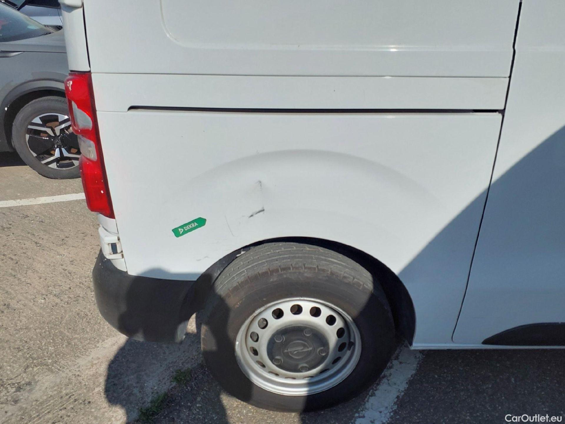  Opel  Vivaro OPEL  / 2019 / 4P / furgón 1.5 Diésel 74kW (100CV) M Std Express #26