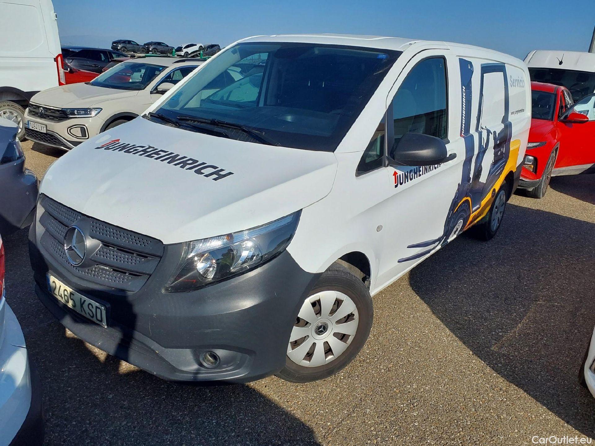  Mercedes  Vito MERCEDES-BENZ  111 CDI Larga 114 CV #2