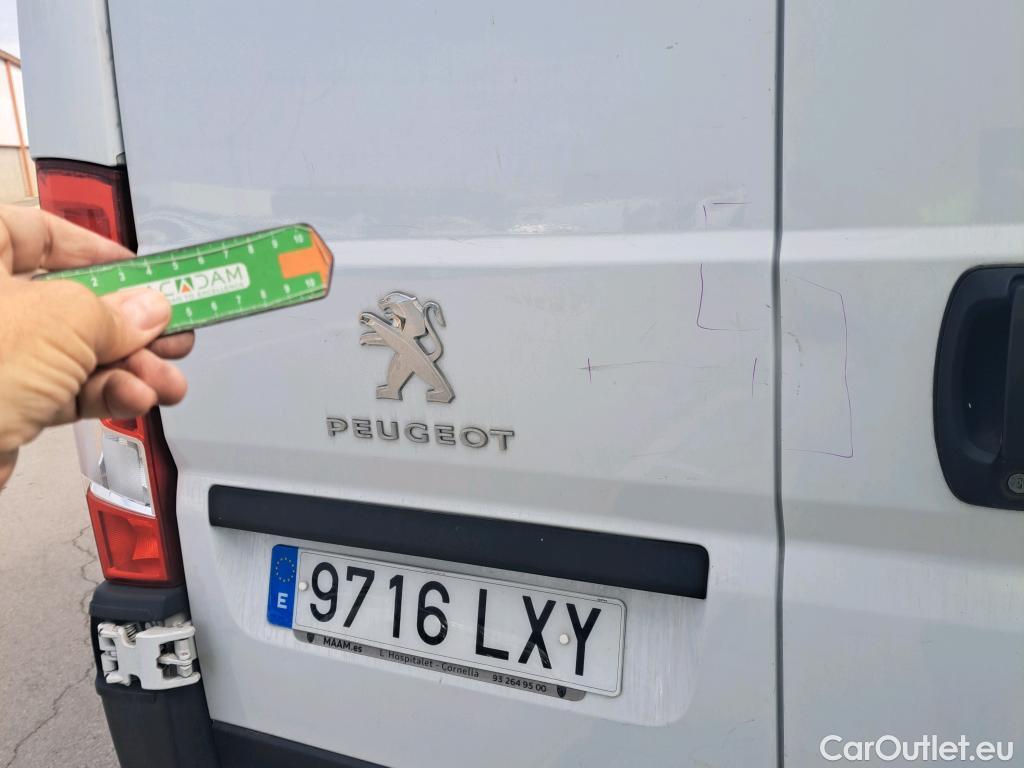 Peugeot  Boxer PEUGEOT  / 2014 / 4P / furgón 435 L4 H2 BHDI 103kW (140CV) S&S 6 V. M #16