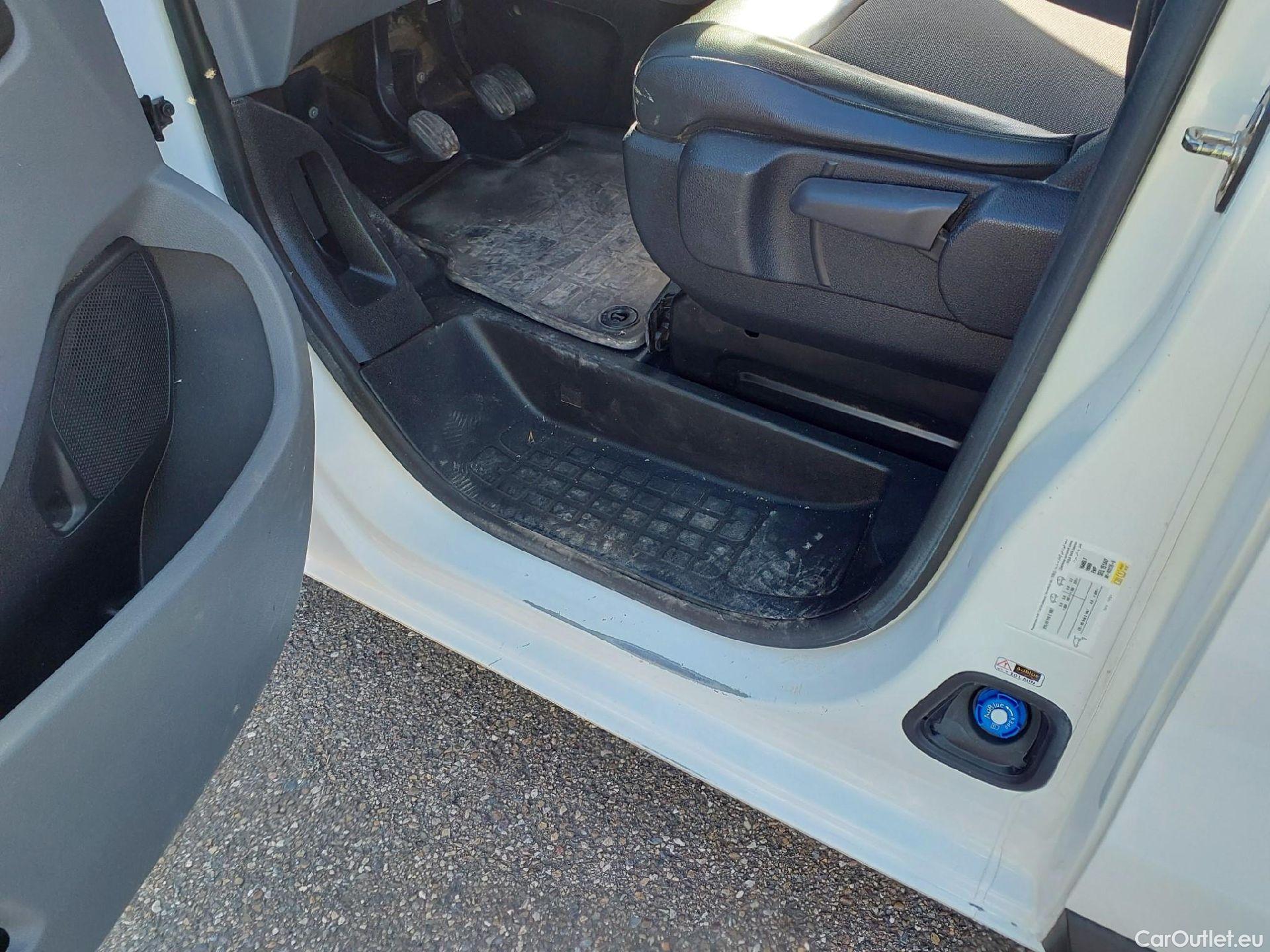  Opel  Vivaro OPEL  / 2019 / 4P / furgón 1.5 Diésel 74kW (100CV) M Std Express #6