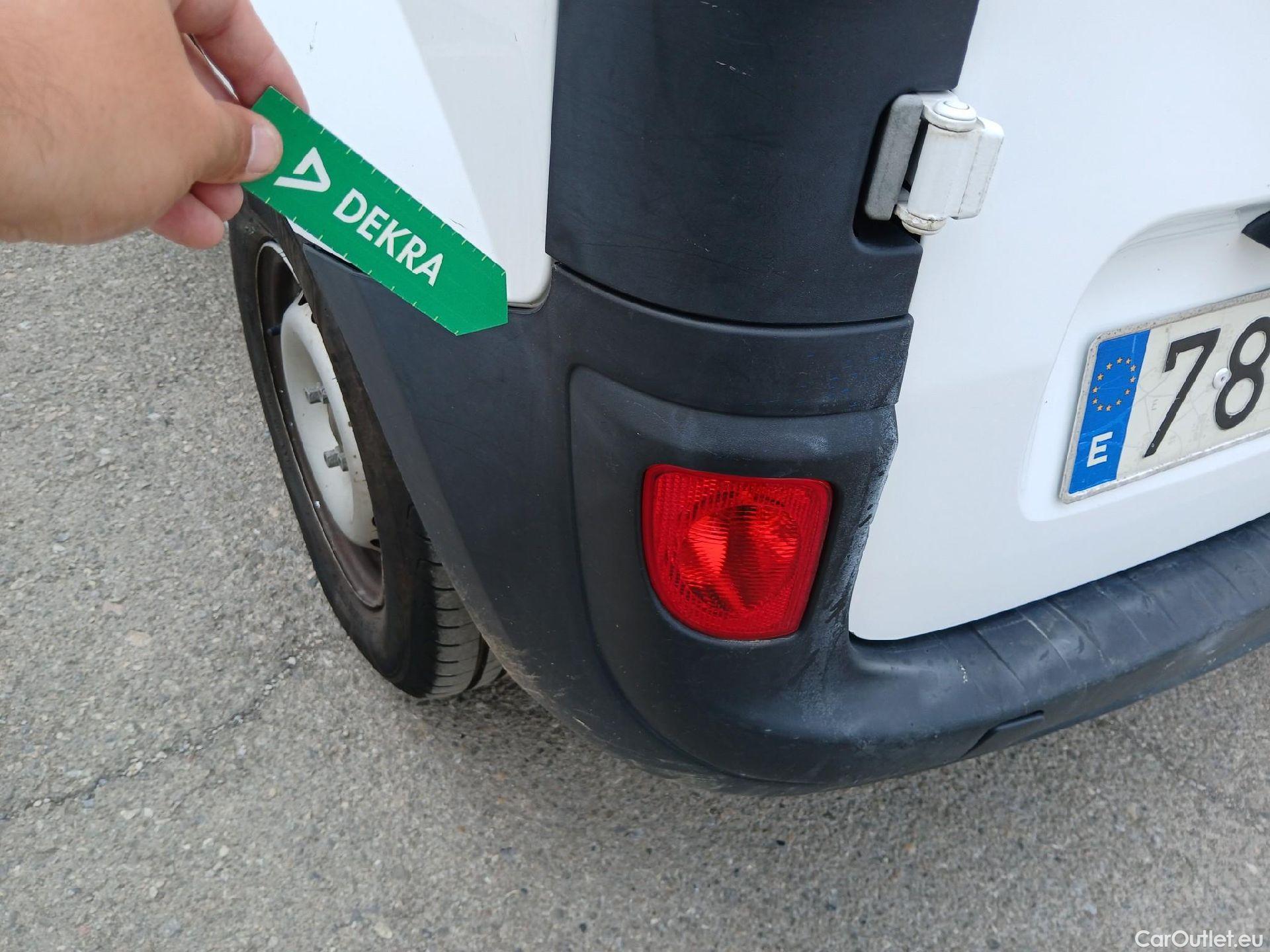  Renault  Kangoo RENAULT  FURGÓN VU 3p 2G furgón deriv Profesional 2014 dCi 75 Gen5 #83