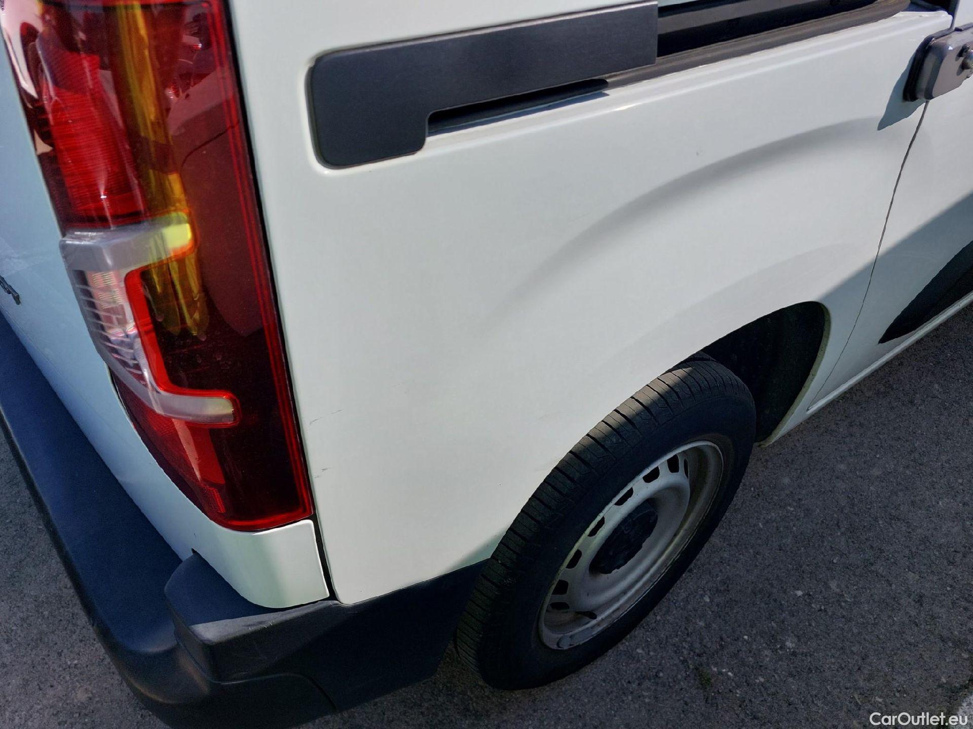  Peugeot  Partner PEUGEOT  / 3P / f Pro Standard 600kg BlueHDi 100 CV #16