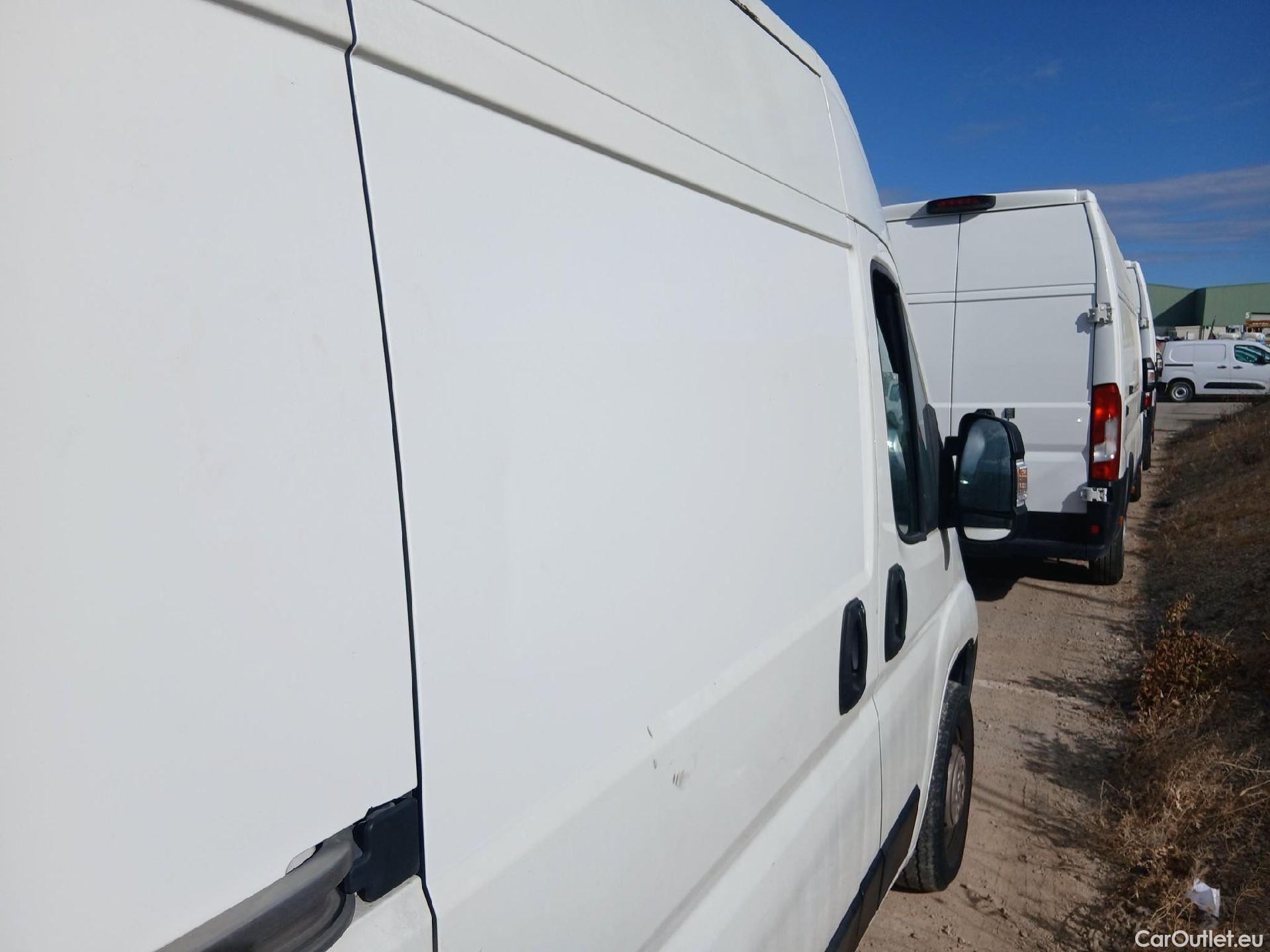  Peugeot  Boxer PEUGEOT  335 L2H2 BlueHDi 130 CV #25