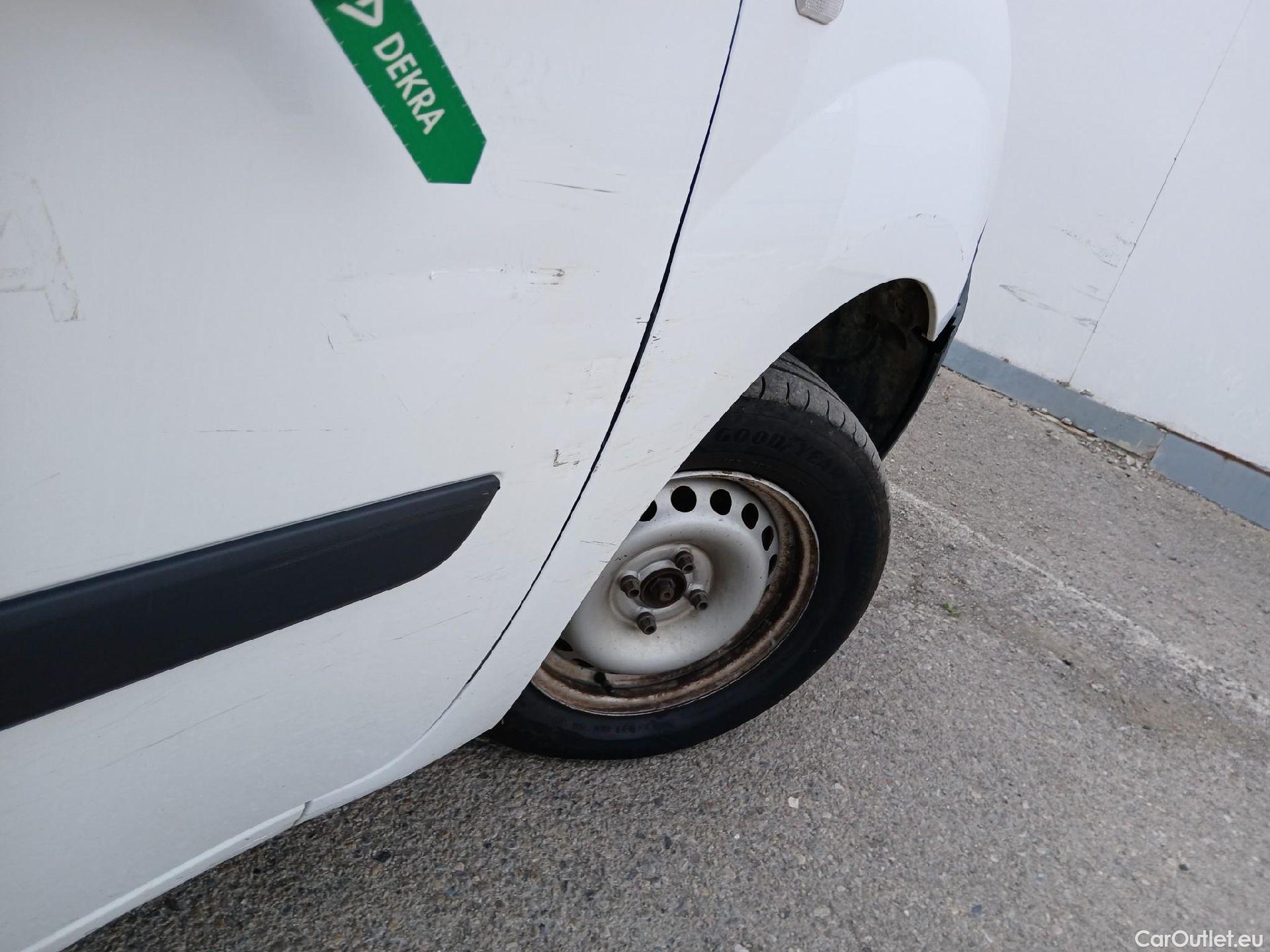  Renault  Kangoo RENAULT  FURGÓN VU 3p 2G furgón deriv Profesional 2014 dCi 75 Gen5 #117