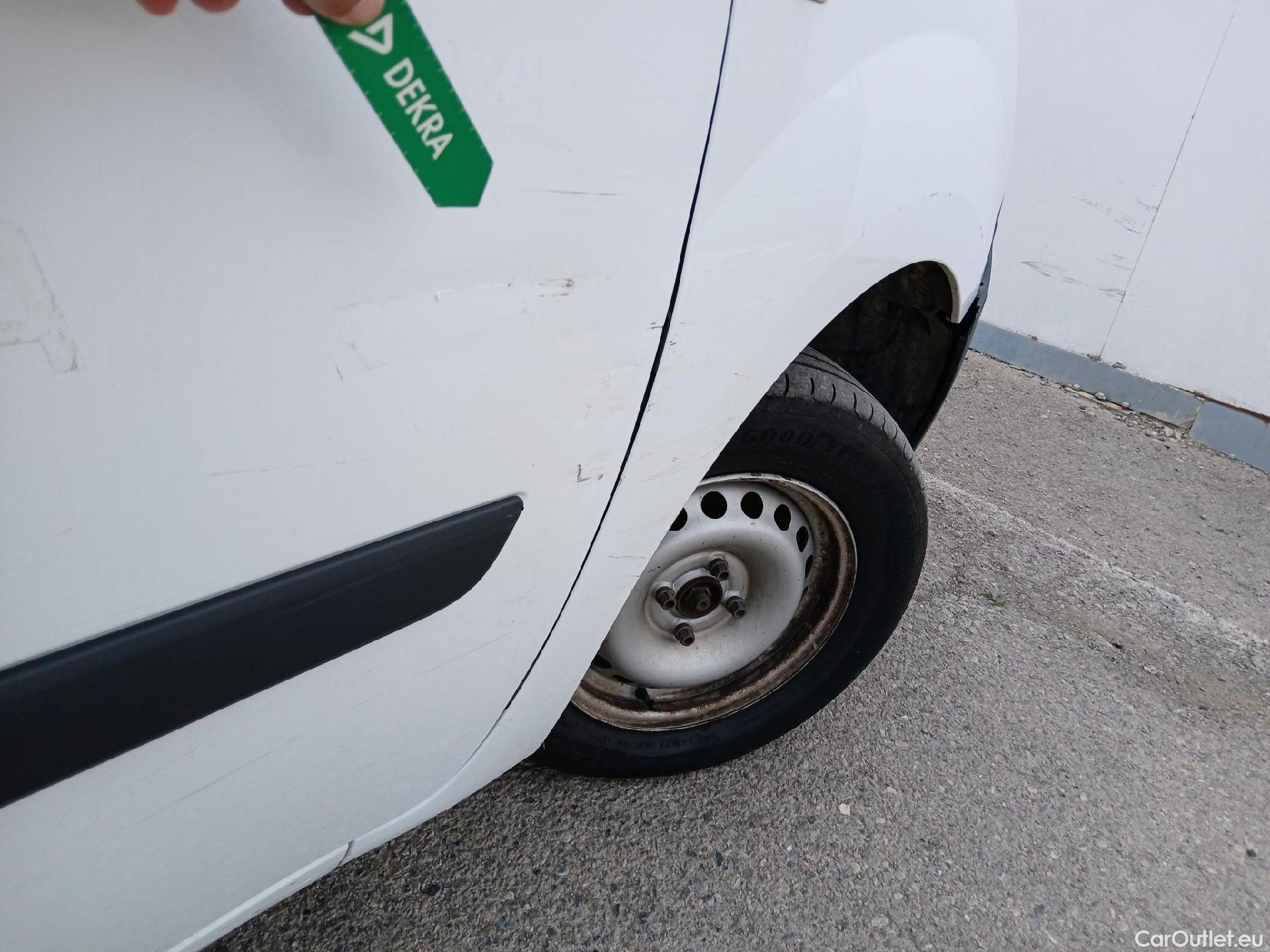  Renault  Kangoo RENAULT  FURGÓN VU 3p 2G furgón deriv Profesional 2014 dCi 75 Gen5 #115