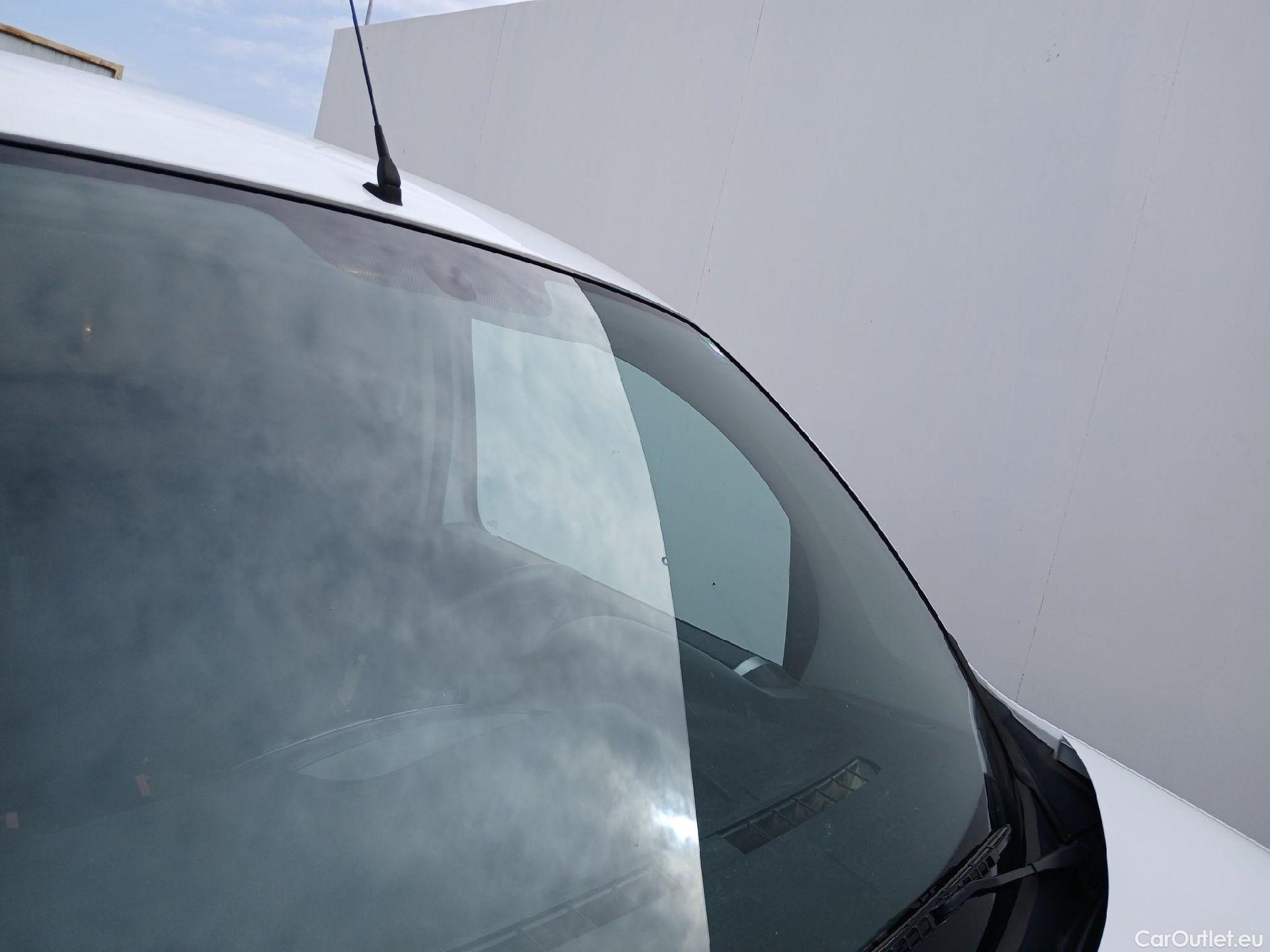  Renault  Kangoo RENAULT  FURGÓN VU 3p 2G furgón deriv Profesional 2014 dCi 75 Gen5 #45