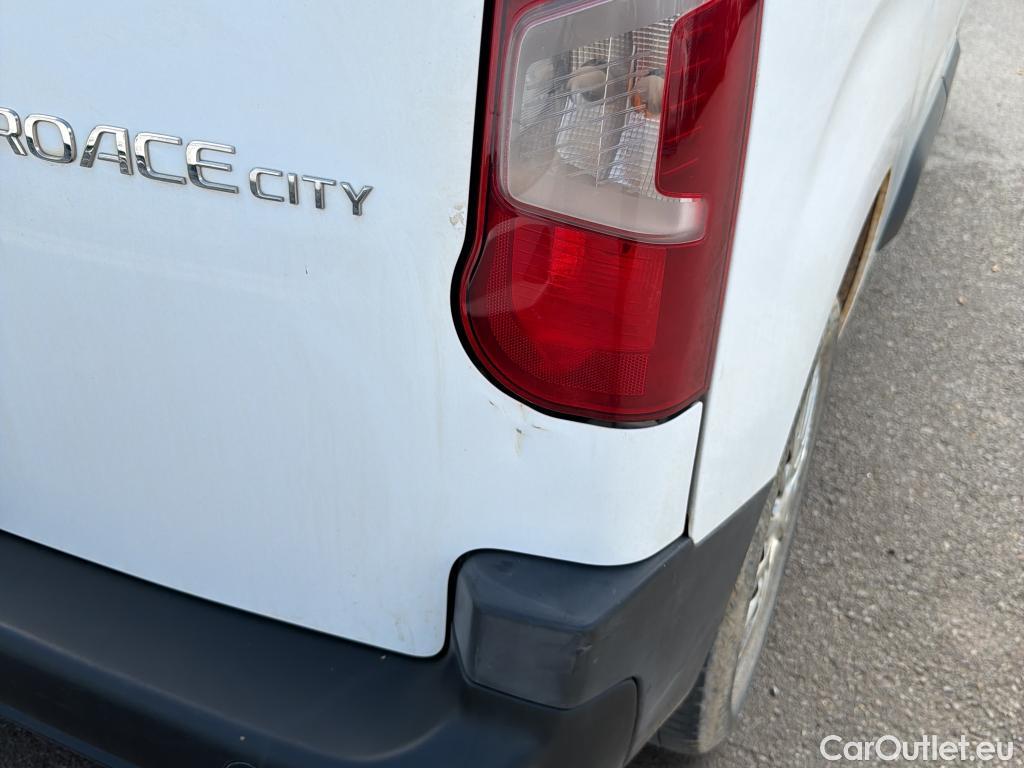  Toyota  Proace TOYOTA  City / 2020 / 4P / combi 1.5D 75kW (100CV) GX L1 (CX) #22
