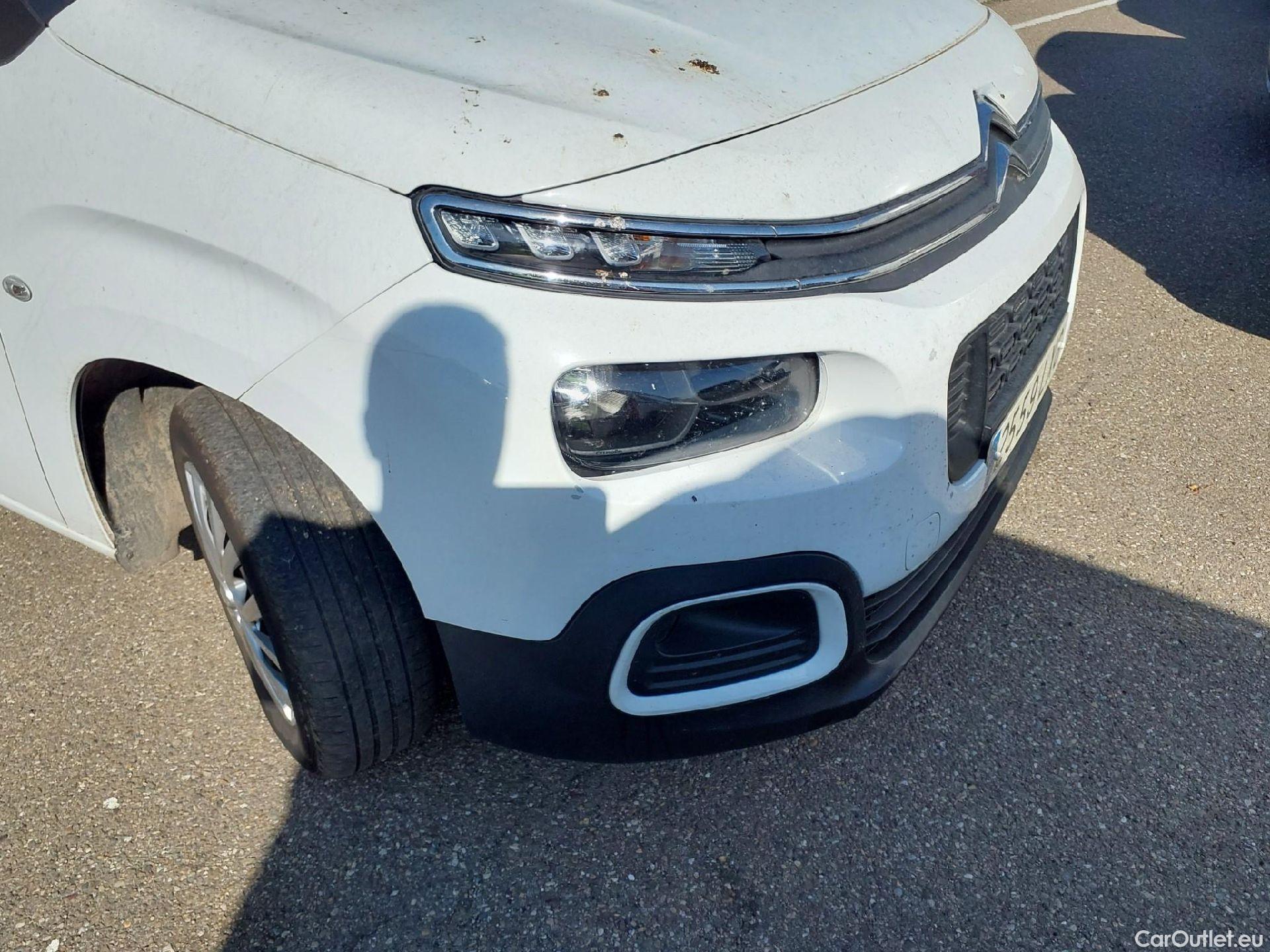  Citroen  Berlingo CITROEN  / 2018 / 5P / monovolumen compacto Talla M BlueHDi 100 S&S FEEL #26