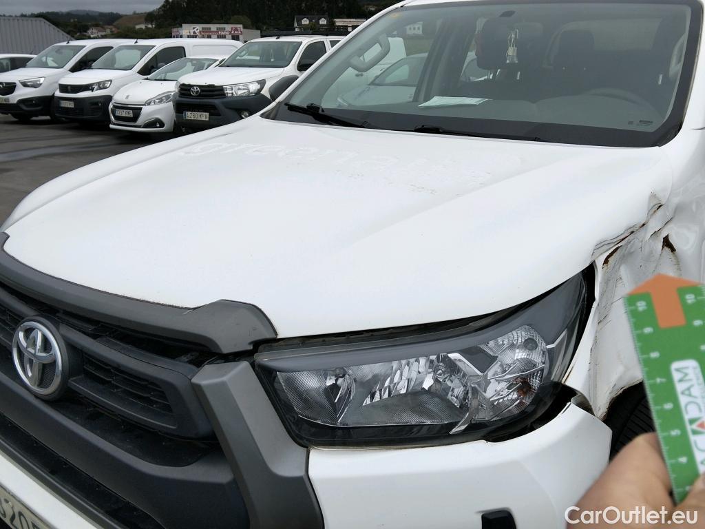  Toyota  Hilux TOYOTA  / 2020 / 4P / pickup 2.4 D-4D Cabina Doble GX #20