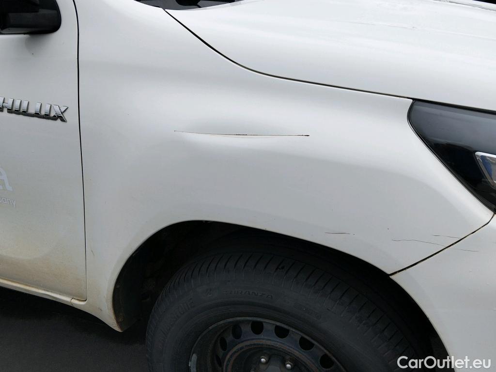  Toyota  Hilux TOYOTA  / 2020 / 4P / pickup 2.4 D-4D Cabina Doble GX #38