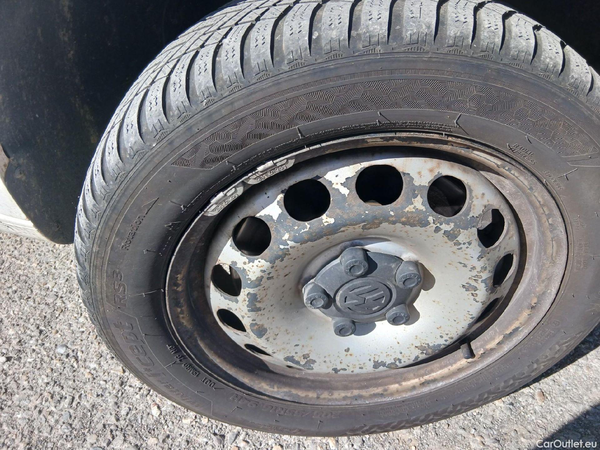  Volkswagen  Caddy VOLKSWAGEN  4p 4G monovolumen compacto Kombi 2.0 TDI SCR 4MOTION BMT 122CV #39