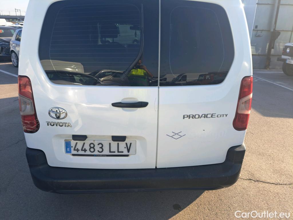  Toyota  Proace TOYOTA  City / 2020 / 4P / combi 1.5D 75kW (100CV) GX L1 (CX) #29