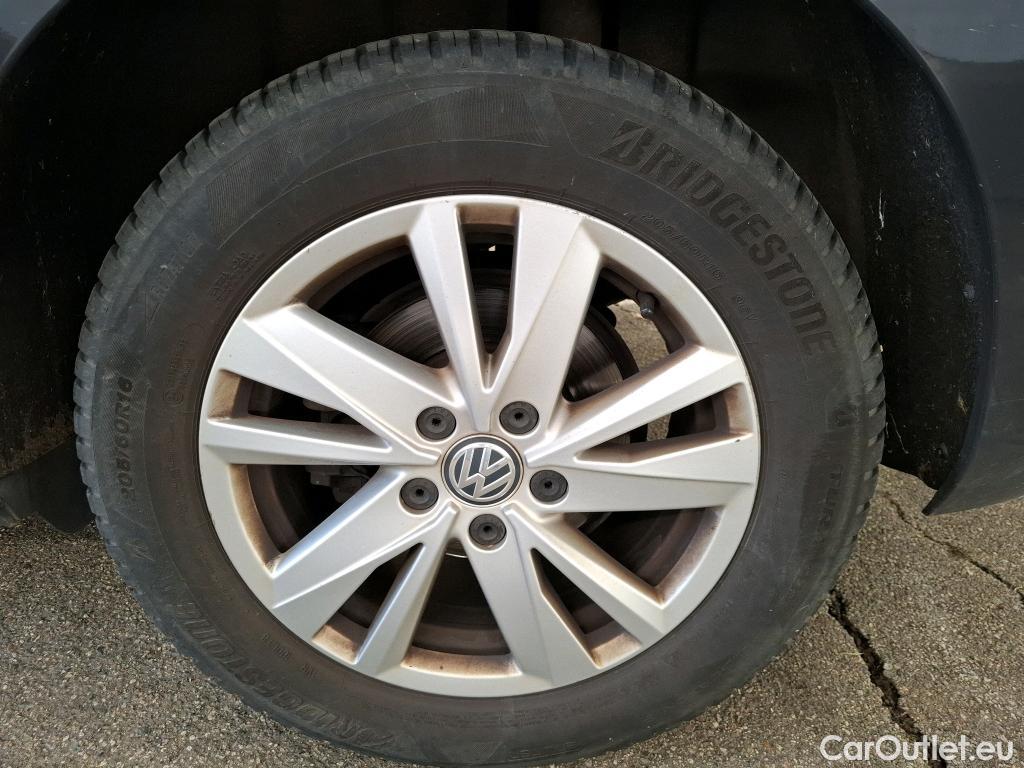  Volkswagen  Touran VOLKSWAGEN  / 2015 / 5P / monospace 2.0 TDI 150 Lounge Business 7 pl #49