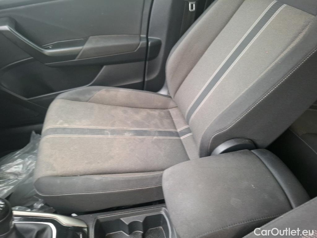  Volkswagen  T-ROC VOLKSWAGEN  / 2017 / 5P / SUV 1.0 TSI 110 LOUNGE BUSINESS #18