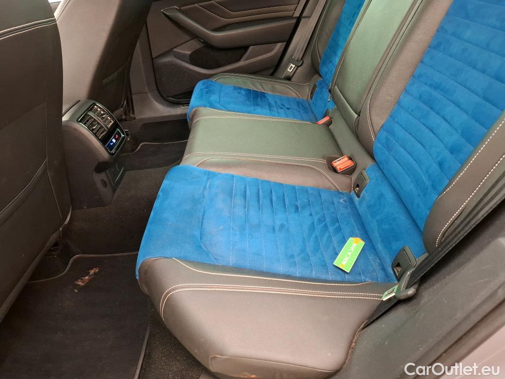  Volkswagen  Passat VOLKSWAGEN  SW / 2019 / 5P / Break 2.0 TDI 150 SCR DSG7 SW LOUNGE #79