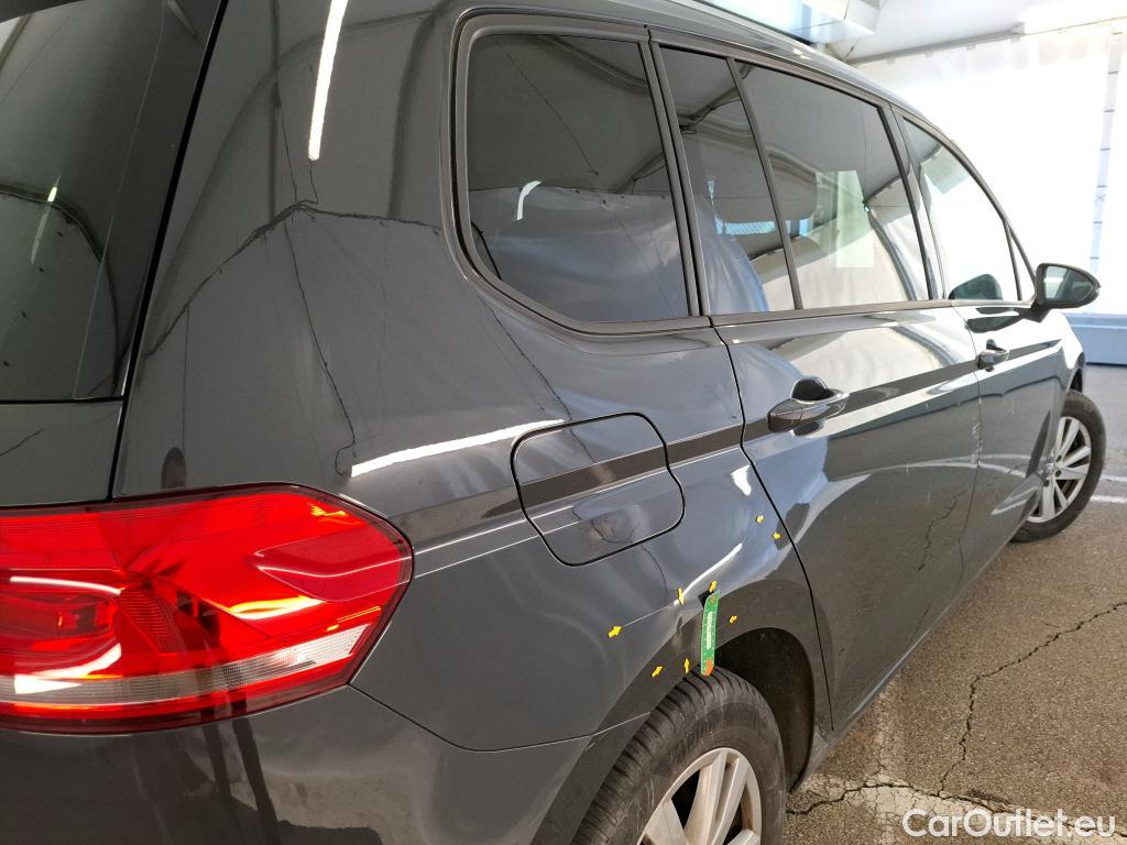  Volkswagen  Touran VOLKSWAGEN  / 2015 / 5P / monospace 2.0 TDI 150 Lounge Business 7 pl #1